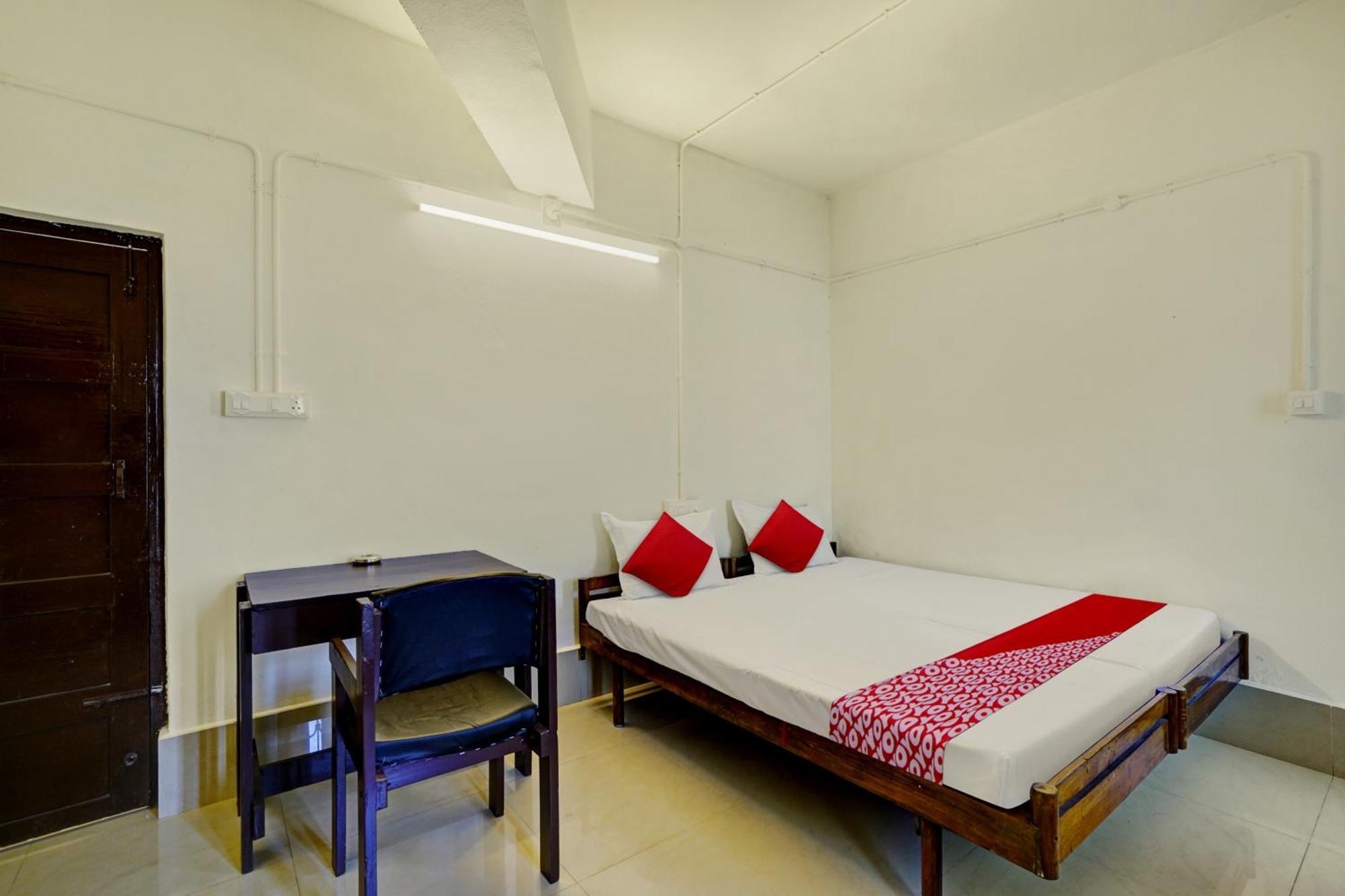 Thodupuzha Super Hotel O Ceasar Palace Annex מראה חיצוני תמונה