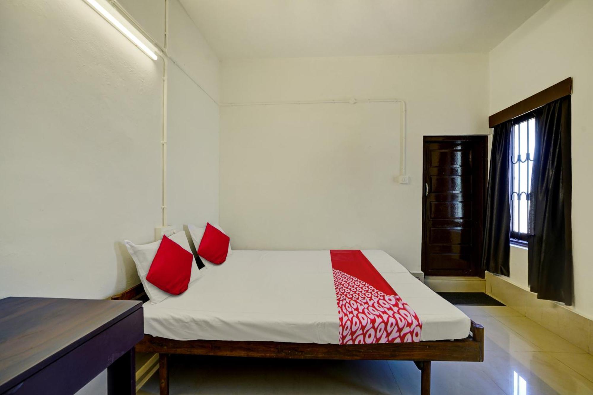 Thodupuzha Super Hotel O Ceasar Palace Annex מראה חיצוני תמונה
