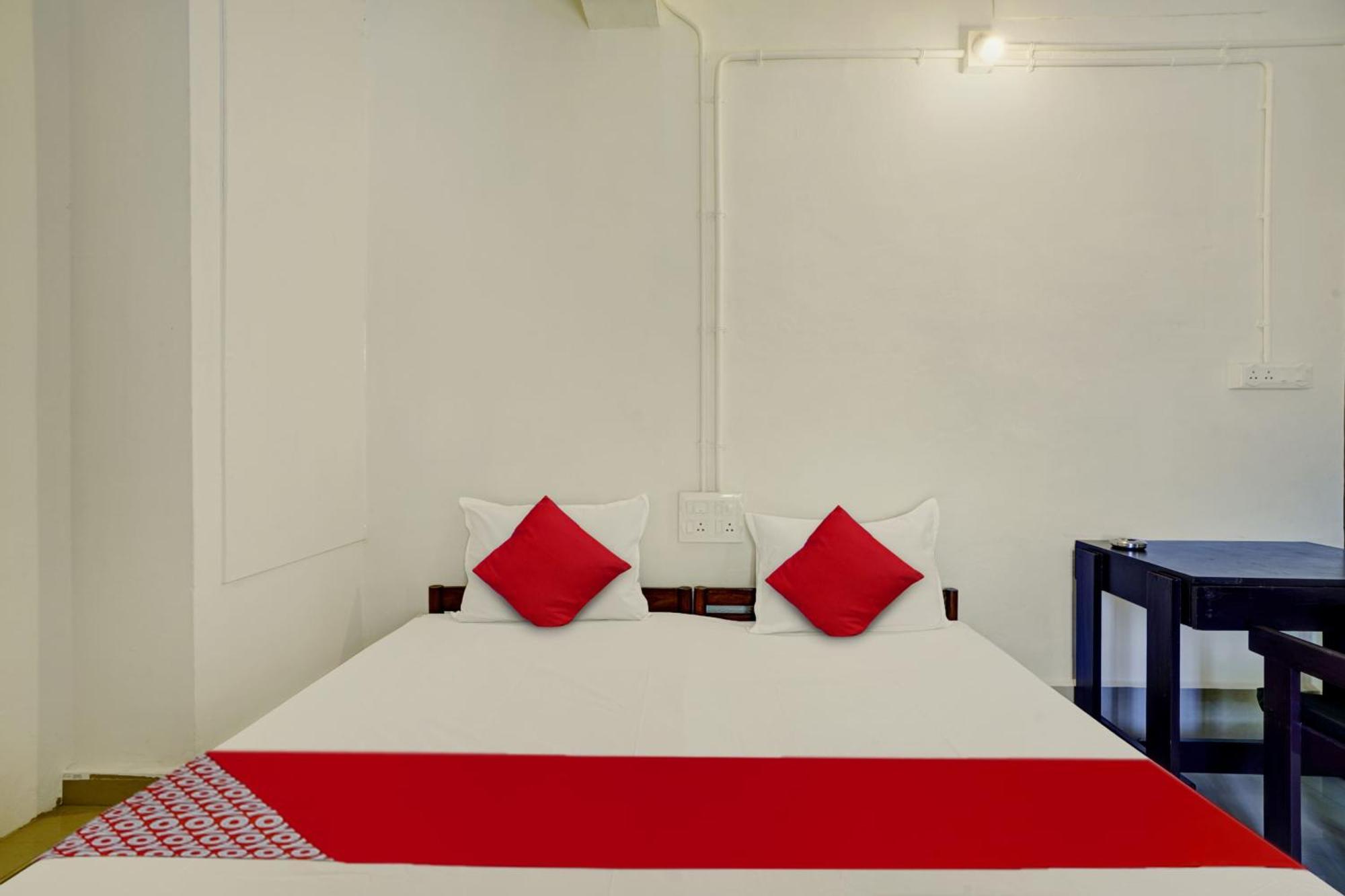Thodupuzha Super Hotel O Ceasar Palace Annex מראה חיצוני תמונה